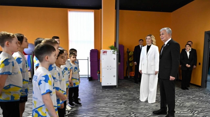 Токаев осмотрел спортивный центр QazSwimAcademy в Астане
                                                     
                                                                                                                                                                                                                                                                                                                                                                            Токаев осмотрел спортивный центр QazSwimAcademy в Астане