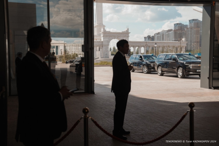 Эрдоган, робот и термос Си Цзиньпина. Что происходило на саммите ШОС в Астане