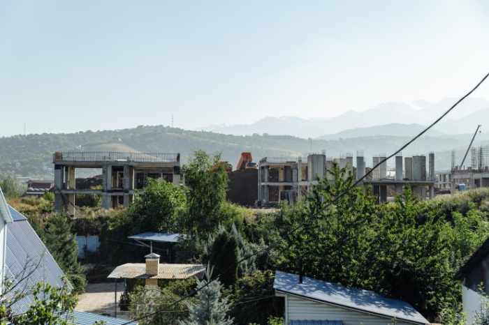 Реки-туалеты Ерменсая. Урбанистический кошмар в предгорье Алматы Реки-туалеты Ерменсая. Урбанистический кошмар в предгорье Алматы