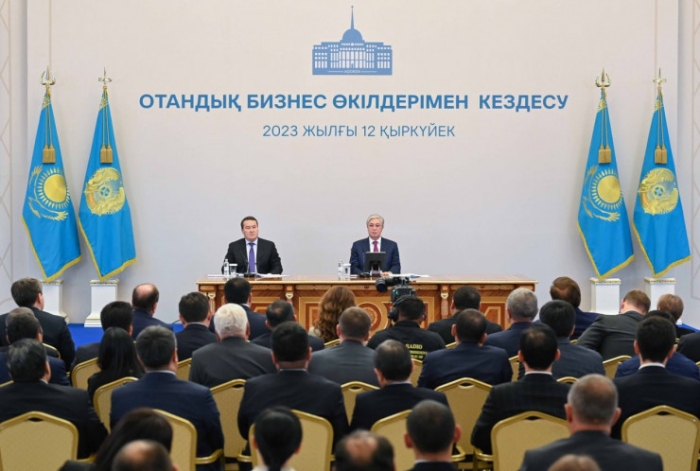 "Покажите, что вы готовы". Токаев обратился к крупным бизнесменам Казахстана