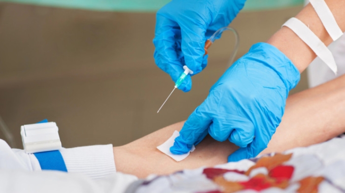 Перевод времени и приближение кометы к Земле: обзор новостей за 8 октября