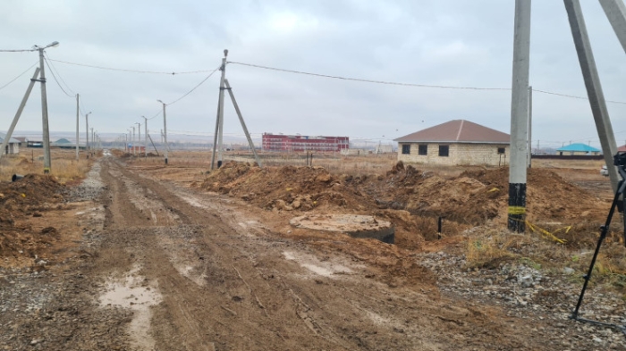 Не добрались до школы: аким попал под горячую руку родителей