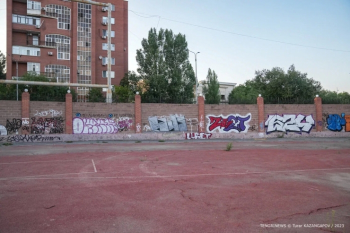 На руинах спортивной истории: как погибает старейший стадион Астаны