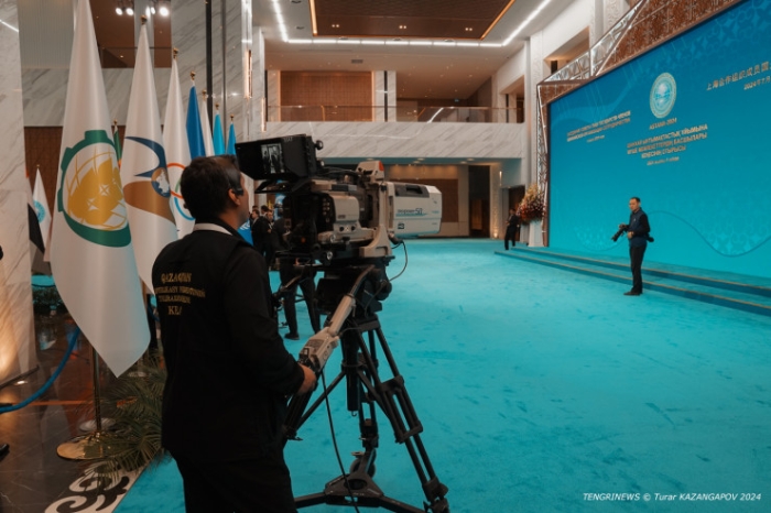 Эрдоган, робот и термос Си Цзиньпина. Что происходило на саммите ШОС в Астане