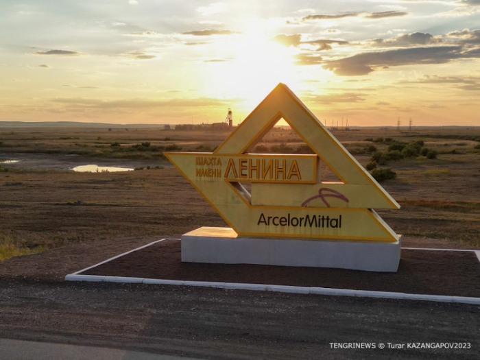 "Сегодня я узнала, что наш сосед скончался". Что говорят шахтинцы о трагедии на "Казахстанской" "Сегодня я узнала, что наш сосед скончался". Что говорят шахтинцы о трагедии на "Казахстанской"