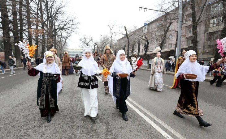 
Театрализованный караван "Көш. Наурыз – думан" прошёл в Алматы
