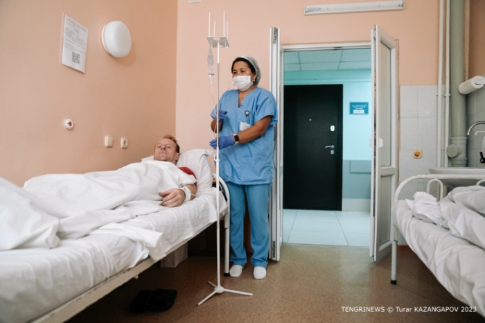 "Не буду обманывать, ваши родственники погибли". О чем говорят родные шахтеров "Казахстанской"