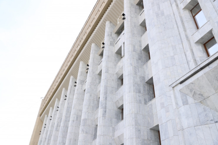 Турецкий мрамор и кыргызский травертин. Что изменилось в здании акимата Алматы