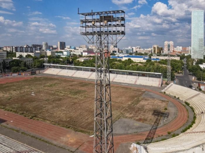 На руинах спортивной истории: как погибает старейший стадион Астаны