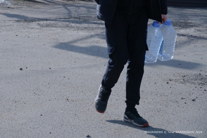 "Есть еще за что бороться". Кадры из затопленного Петропавловска