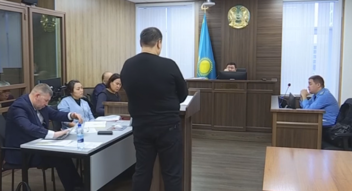 Экс-министра культуры Мухамедиулы обвинили в рейдерском захвате отеля "Дипломат"