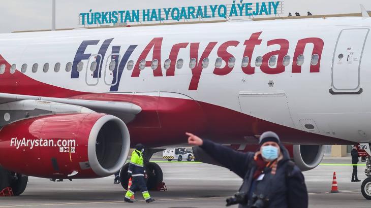 
                                                                                                                                                                                                                                                                                                                                                                                                                                                                Школьник пошутил о бомбе в самолёте в Алматы: его представитель возместит нанесённый авиакомпании ущерб
                                                    