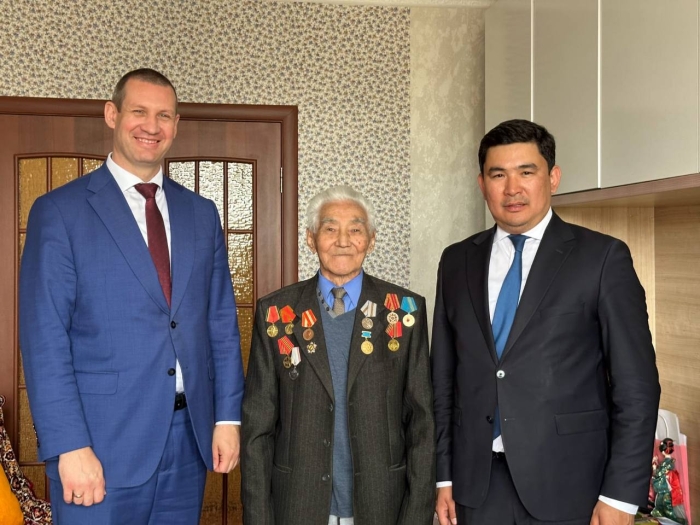 Почему ветерана труда не впустили на парад в честь 80-летия Победы в Астане, объяснили в акимате
Почему ветерана труда не впустили на парад в честь 80-летия Победы в Астане, объяснили в акимате