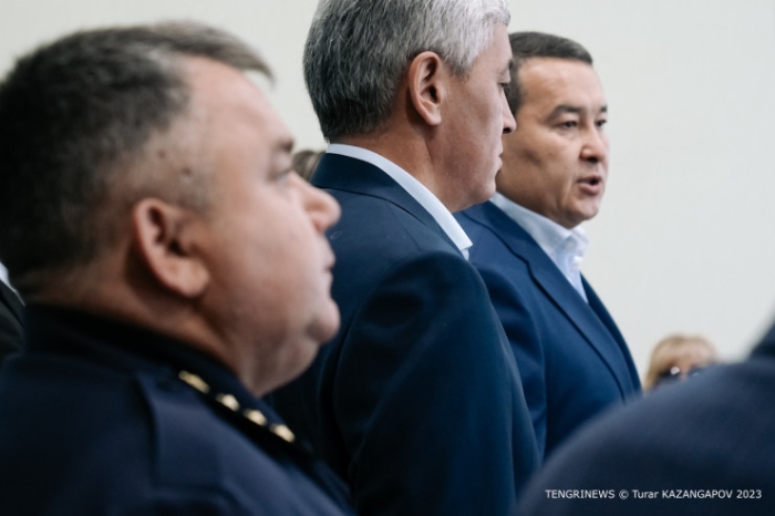 "Не буду обманывать, ваши родственники погибли". О чем говорят родные шахтеров "Казахстанской"