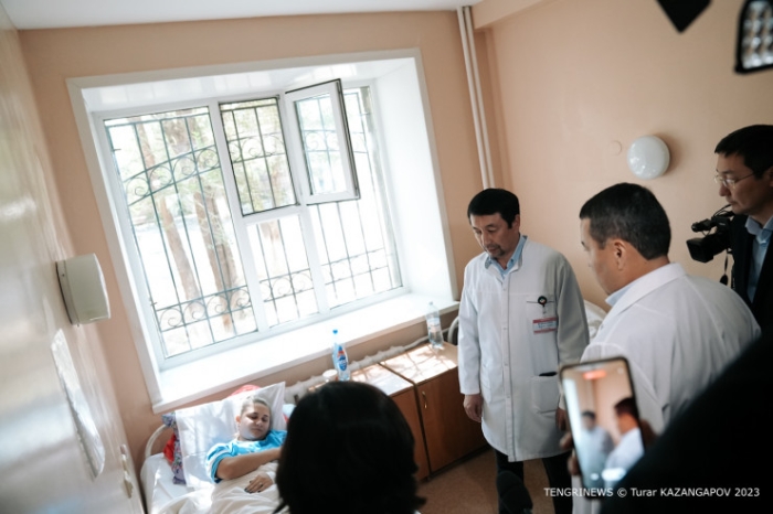 "Не буду обманывать, ваши родственники погибли". О чем говорят родные шахтеров "Казахстанской"