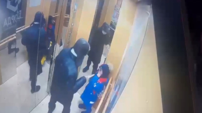 Астанада жасөспірім 5 жасар баланың бетіне пышақ жарақатын салды: қылмыстық іс қозғалды
Астанада жасөспірім 5 жасар баланың бетіне пышақ жарақатын салды: қылмыстық іс қозғалды