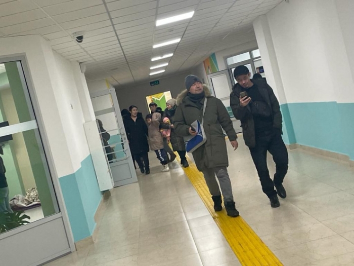 Бессонная ночь. Как алматинцы отреагировали на землетрясение Бессонная ночь. Как алматинцы отреагировали на землетрясение