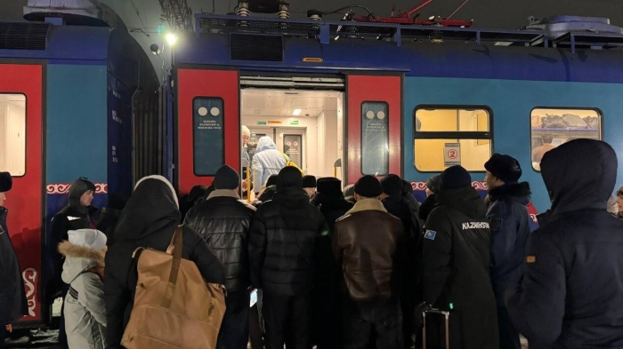 
                                                                                                                                                                                                                                                                                                                                                                                                                                                                                                                                                                                                                                        Дополнительные электрички запустят из Борового из-за закрытия трассы
                                                    