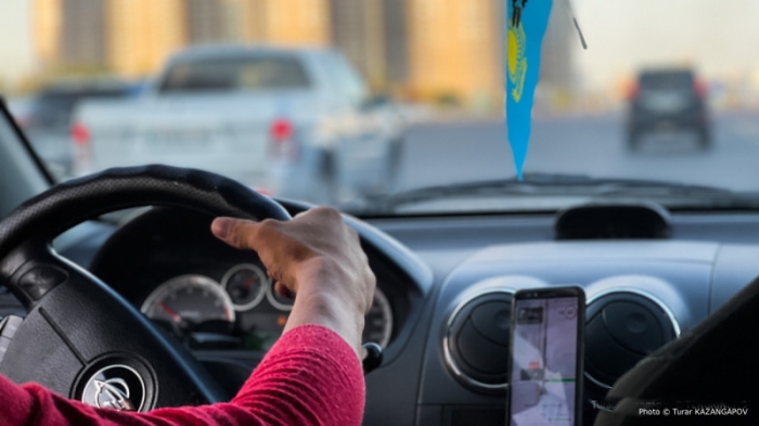 Запрет на выезд из страны: появился новый способ проверки для казахстанцев