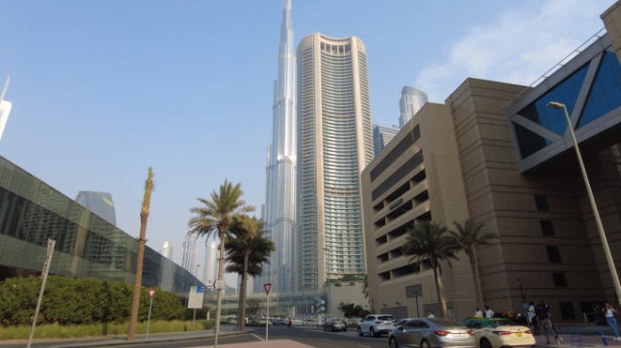 Берут "Майбахи" и покупают жилье рядом с Дуровым. Сколько денег тратят казахстанцы в этой стране Берут "Майбахи" и покупают жилье рядом с Дуровым. Сколько денег тратят казахстанцы в этой стране