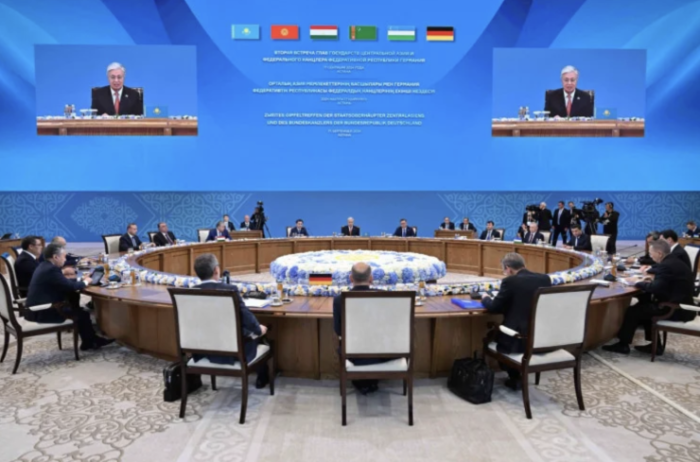 Ранения военных, новый санврач, саммит в Астане: обзор новостей за 17 сентября