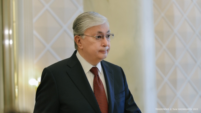 Президент Токаев поздравил госслужащих Президент Токаев поздравил госслужащих