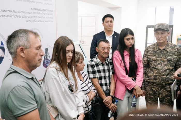 "Не буду обманывать, ваши родственники погибли". О чем говорят родные шахтеров "Казахстанской"