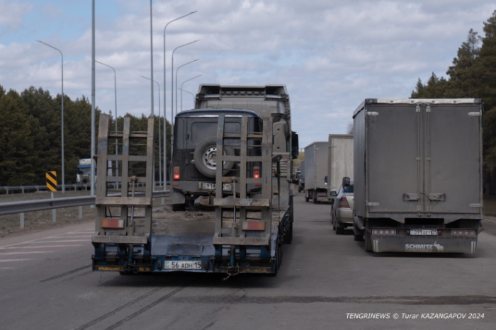 "Есть еще за что бороться". Кадры из затопленного Петропавловска