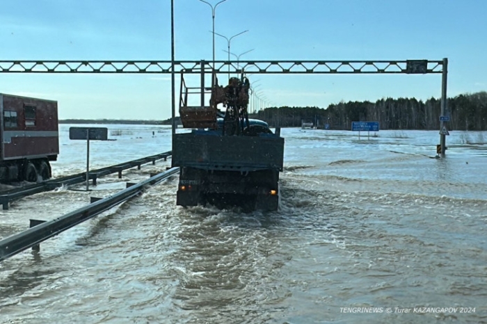 "Есть еще за что бороться". Кадры из затопленного Петропавловска