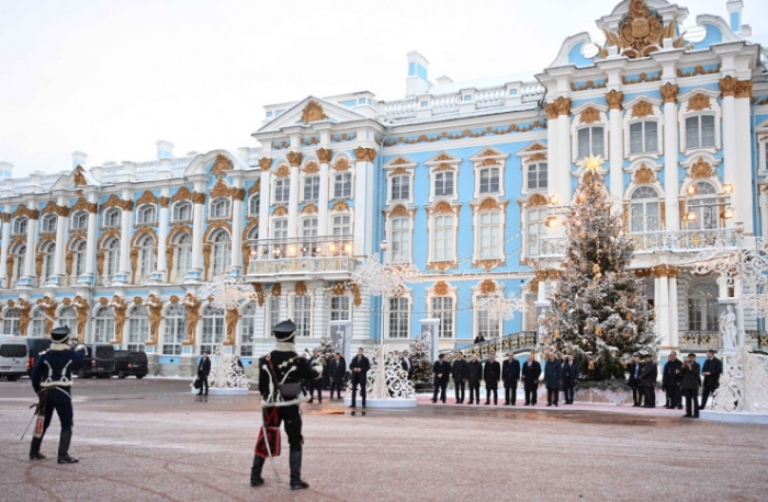 Глава государства посетил ряд культурных объектов Санкт-Петербурга