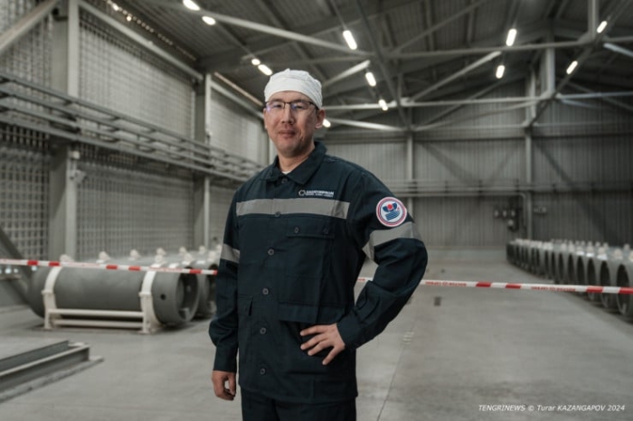 “Это мужская работа“. Кто и зачем в Казахстане делает “урановые“ таблетки