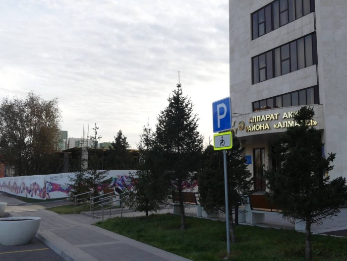 
Незаконную стройку обнаружили возле районного акимата в Астане
