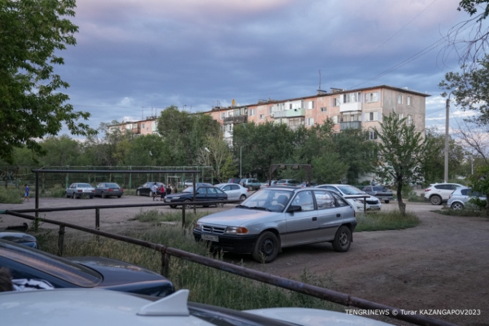 "Сегодня я узнала, что наш сосед скончался". Что говорят шахтинцы о трагедии на "Казахстанской" "Сегодня я узнала, что наш сосед скончался". Что говорят шахтинцы о трагедии на "Казахстанской"