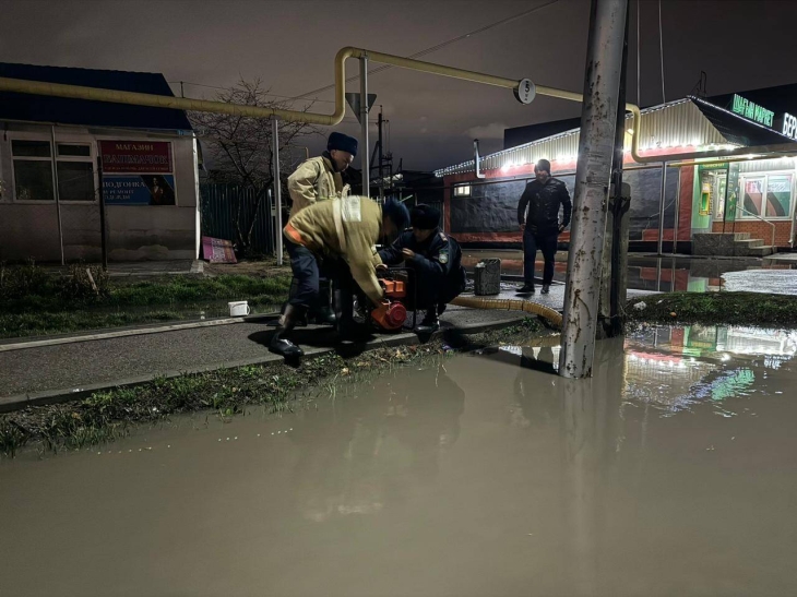 38 частных домов и четыре улицы подтопило в Алматы во время проливного дождя
38 частных домов и четыре улицы подтопило в Алматы во время проливного дождя