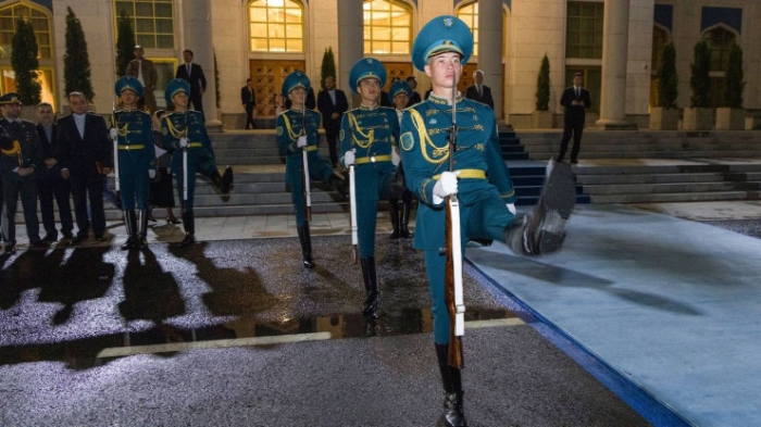 Руководитель Ирана прибыл на саммит в Астану