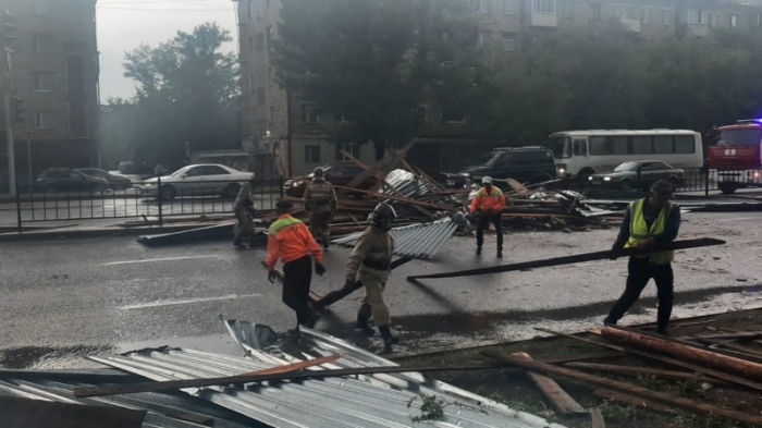 "Поплыли вслед за Астаной и Алматы": ливень устроил "апокалипсис" в Караганде "Поплыли вслед за Астаной и Алматы": ливень устроил "апокалипсис" в Караганде