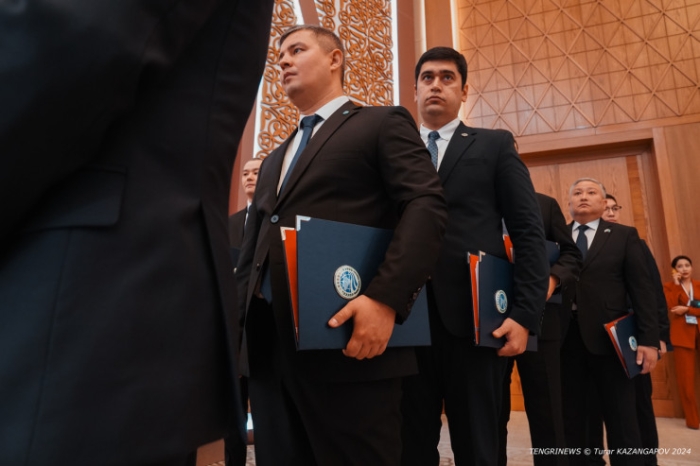 Эрдоган, робот и термос Си Цзиньпина. Что происходило на саммите ШОС в Астане