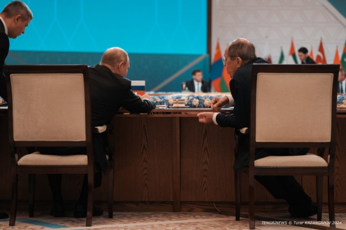 Эрдоган, робот и термос Си Цзиньпина. Что происходило на саммите ШОС в Астане